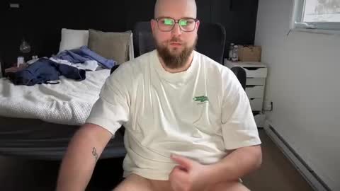 Snapshot of jake0333 chatting on February 17, 2026, 8:15 pm Jake online show from February 17, 2026, 8:15 pm