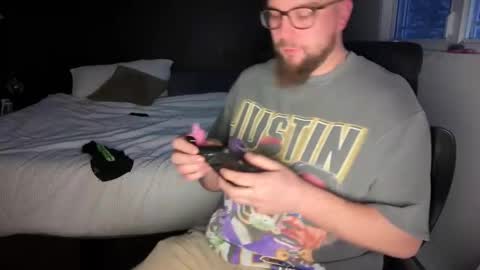 Snapshot of jake0333 chatting on March 14, 2026, 11:04 am Jake online show from March 14, 2026, 11:04 am