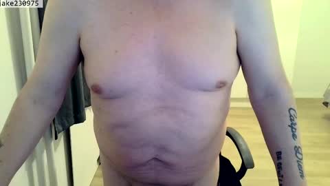 Snapshot of jake230975 chatting on May 18, 2026, 6:58 pm Jake2309 online show from May 18, 2026, 6:58 pm