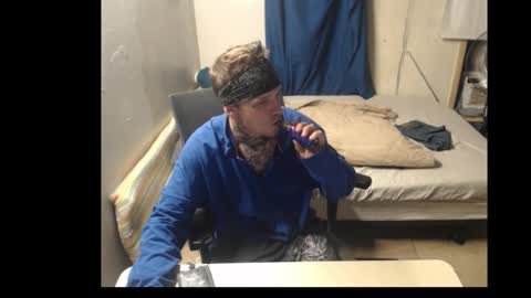 Snapshot of jake265897 chatting on November 3, 2025, 6:14 am showingitoff online show from November 3, 2025, 6:14 am