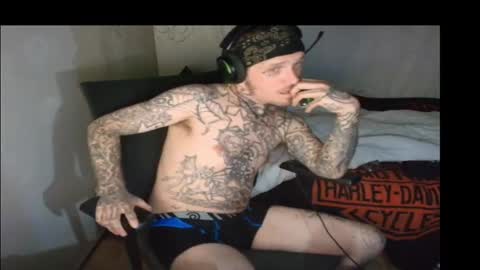 showingitoff online show from March 10, 2026, 2:49 am