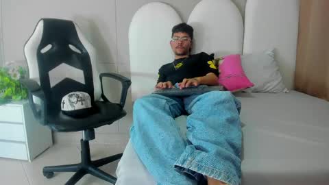 Jake  online show from April 28, 2026, 7:41 pm