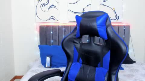 Hi guys im new 3 online show from December 24, 2024, 4:11 am