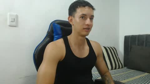 Hi guys im new 3 online show from March 30, 2026, 10:55 pm