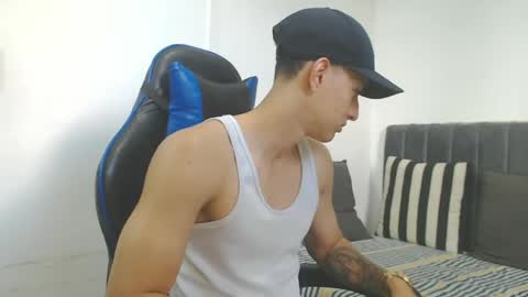 Hi guys im new 3 online show from April 23, 2026, 9:17 pm