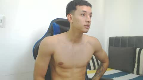 Hi guys im new 3 online show from April 25, 2026, 2:14 pm