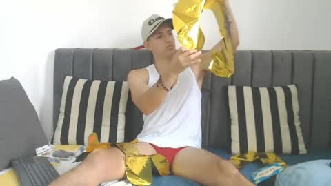 Hi guys im new 3 online show from April 28, 2026, 4:12 pm