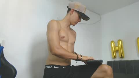 Snapshot of jake_shadow14 chatting on May 27, 2026, 7:22 pm Hi guys im new 3 online show from May 27, 2026, 7:22 pm