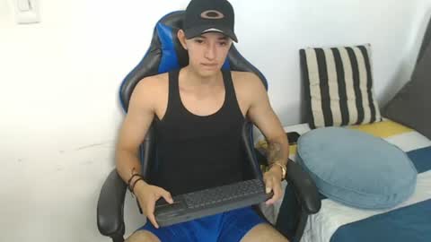Snapshot of jake_shadow14 chatting on June 10, 2026, 5:12 pm Hi guys im new 3 online show from June 10, 2026, 5:12 pm