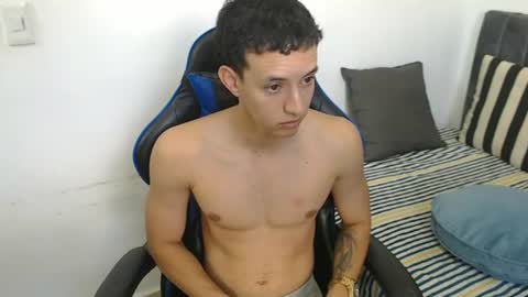 Snapshot of jake_shadow14 chatting on July 25, 2026, 3:53 pm Hi guys im new 3 online show from July 25, 2026, 3:53 pm