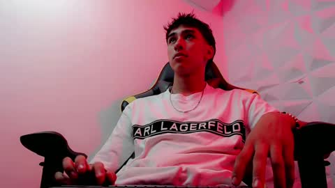 Snapshot of jake_tripp chatting on December 10, 2024, 4:34 am jake_tripp online show from December 10, 2024, 4:34 am