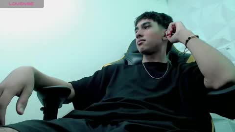 Snapshot of jake_tripp chatting on December 17, 2024, 9:39 am jake_tripp online show from December 17, 2024, 9:39 am