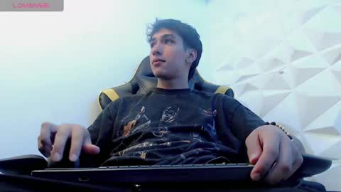 Snapshot of jake_tripp chatting on January 8, 2025, 3:29 am jake_tripp online show from January 8, 2025, 3:29 am