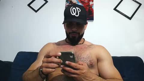 Snapshot of jakeskye chatting on June 17, 2026, 12:57 am JakeSkye online show from June 17, 2026, 12:57 am