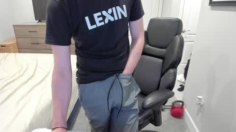 jakesnake442 online show from December 29, 2024, 11:39 pm