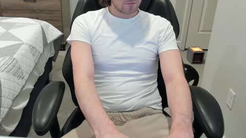 jakesnake442 online show from February 18, 2025, 12:15 am