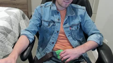 jakesnake442 online show from February 19, 2025, 4:01 am