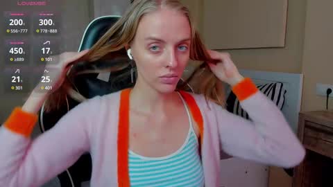 Snapshot of jam_cream chatting on February 26, 2025, 9:53 am Sofia online show from February 26, 2025, 9:53 am