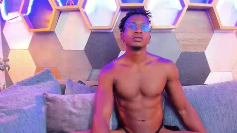   online show from March 3, 2025, 11:03 pm