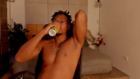   online show from October 8, 2025, 4:10 am