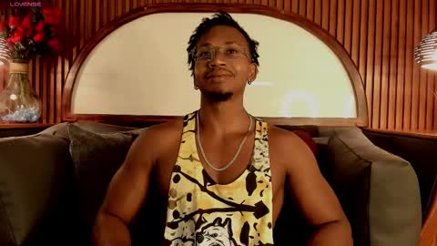   online show from November 19, 2025, 2:33 am