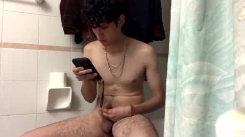 Snapshot of james2002og chatting on November 15, 2025, 3:15 am james2002og online show from November 15, 2025, 3:15 am