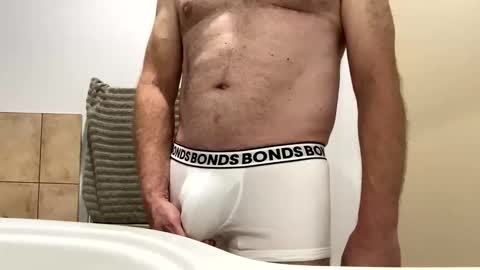 Snapshot of james3080 chatting on October 21, 2025, 8:04 am James online show from October 21, 2025, 8:04 am