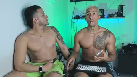 james_and_max online show from January 19, 2026, 4:27 am