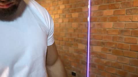 Snapshot of james_axel chatting on December 9, 2024, 2:39 pm James Axel online show from December 9, 2024, 2:39 pm