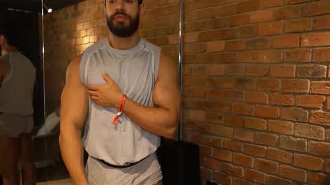 Snapshot of james_axel chatting on October 19, 2025, 2:29 pm James Axel online show from October 19, 2025, 2:29 pm