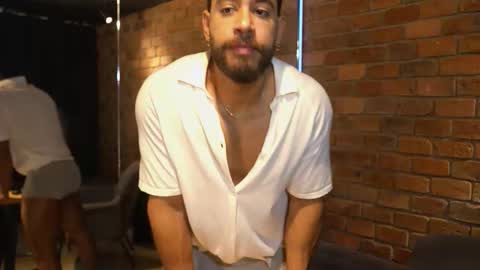 Snapshot of james_axel chatting on January 17, 2026, 2:22 pm James Axel online show from January 17, 2026, 2:22 pm