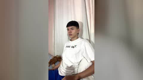 james_chez online show from March 25, 2026, 2:34 pm
