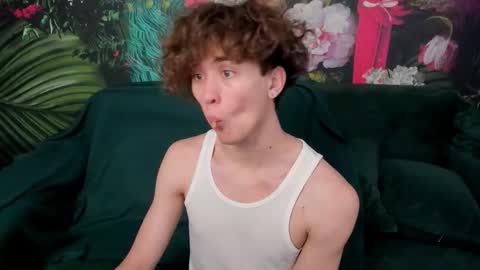 Snapshot of james_colleman chatting on November 20, 2025, 8:08 pm james_colleman online show from November 20, 2025, 8:08 pm