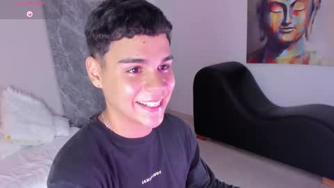 Snapshot of james_jonnes chatting on September 24, 2025, 7:39 pm James online show from September 24, 2025, 7:39 pm