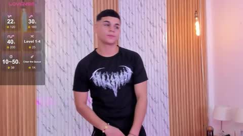 Snapshot of james_jonnes chatting on November 11, 2025, 7:36 pm James online show from November 11, 2025, 7:36 pm