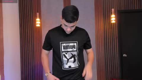 Snapshot of james_jonnes chatting on November 14, 2025, 3:22 pm James online show from November 14, 2025, 3:22 pm