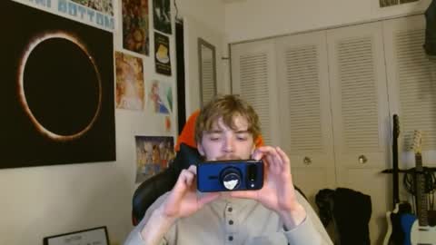 James Blond online show from April 21, 2026, 1:18 am