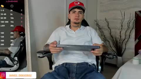 Snapshot of jamesdekker chatting on September 16, 2025, 7:59 pm jamesdekker online show from September 16, 2025, 7:59 pm