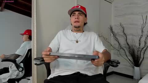 Snapshot of jamesdekker chatting on September 20, 2025, 8:21 pm jamesdekker online show from September 20, 2025, 8:21 pm