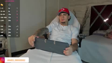 Snapshot of jamesdekker chatting on October 1, 2025, 8:15 pm jamesdekker online show from October 1, 2025, 8:15 pm