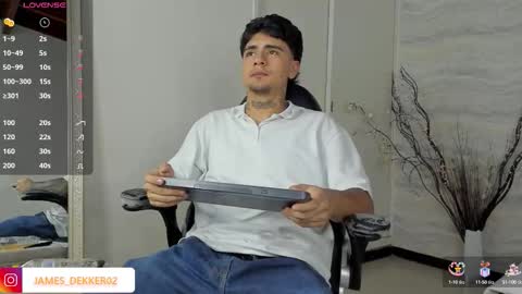 Snapshot of jamesdekker chatting on October 21, 2025, 8:20 pm jamesdekker online show from October 21, 2025, 8:20 pm