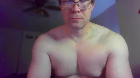 Snapshot of jamesjewels chatting on January 18, 2026, 9:51 pm jamesjewels online show from January 18, 2026, 9:51 pm