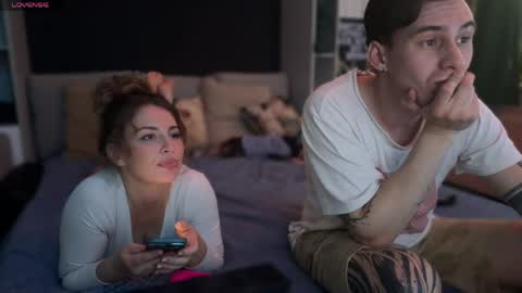 Nicole and James online show from May 4, 2026, 4:41 am