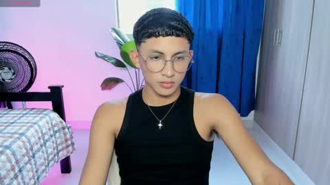 Snapshot of jamess_blanco chatting on October 20, 2025, 7:14 pm jamess_blanco online show from October 20, 2025, 7:14 pm