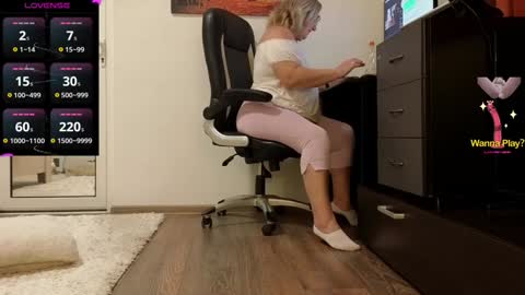 Snapshot of jameyla73 chatting on January 7, 2025, 7:20 am jameyla online show from January 7, 2025, 7:20 am