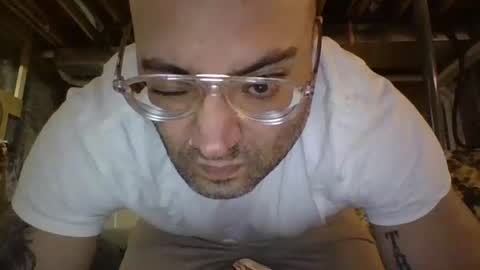 jamie19905 online show from April 5, 2026, 3:31 pm