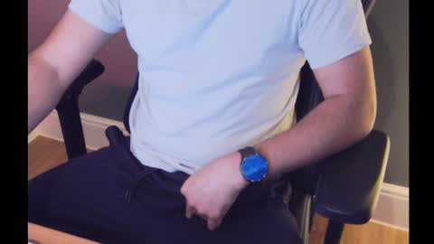 Snapshot of jammyedge chatting on November 6, 2025, 8:54 pm Jammy online show from November 6, 2025, 8:54 pm