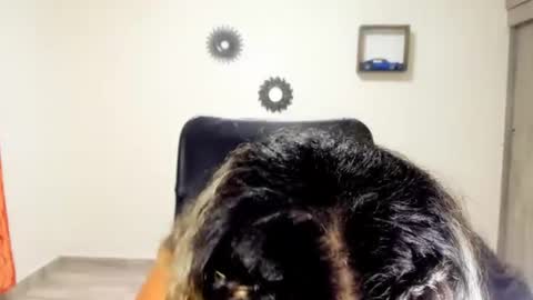 jan_milkhot online show from June 19, 2026, 3:22 am