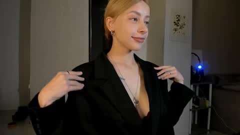 Jane online show from February 27, 2025, 9:04 pm