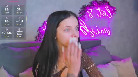 Snapshot of jane_johnston chatting on January 13, 2026, 12:05 am Eva online show from January 13, 2026, 12:05 am